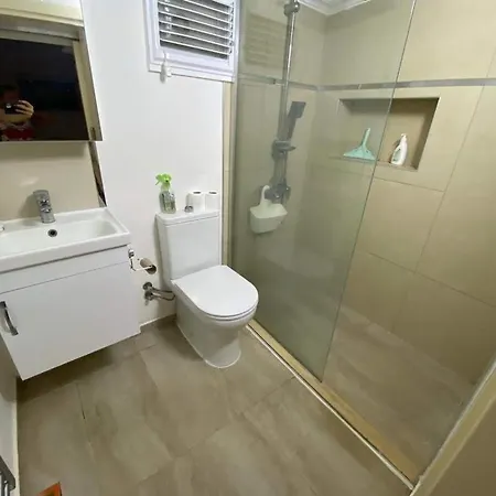 Apt/studio Sleeps 4. Altinkum. Didim. Turkey. Didim